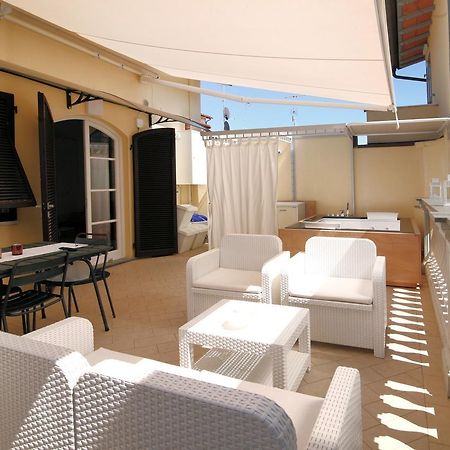 Bonnes Vacances A Pietrasanta Kültér fotó